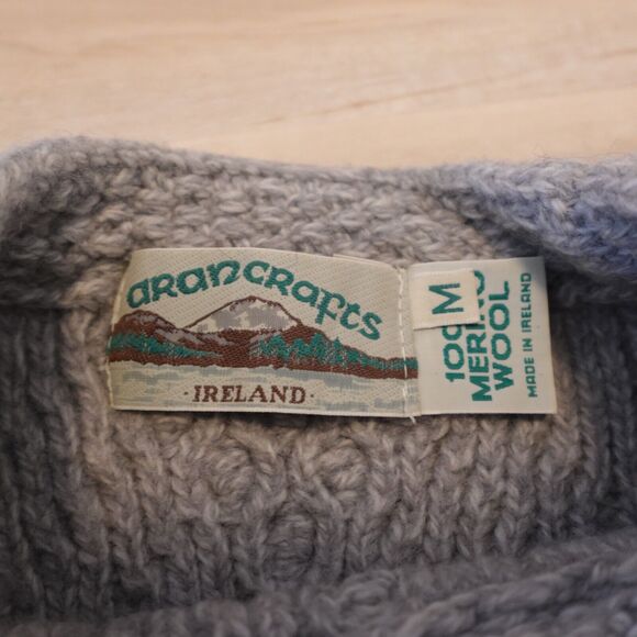 Aran Crafts Women M Sweater Cable Knit Merino Wool Pullover Gray Chunky Marled - Picture 8 of 12